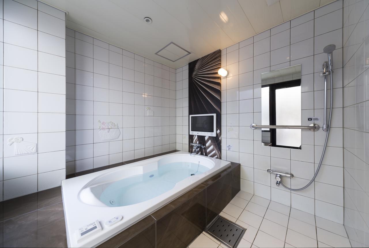 Hotel Plant Garden Resort  Toyokawa Exterior foto